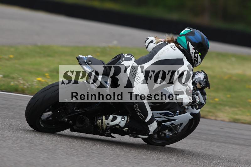 Archiv-2022/13 25.04.2022 Plüss Moto Sport ADR/Freies Fahren/4